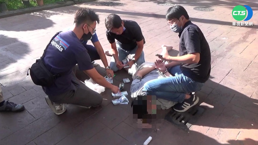 缺錢花用! 無業男持開山刀北上搶超商