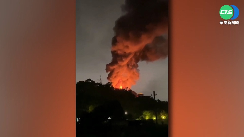 桃園"威天宮"大火 66消防員灌救幸無傷亡