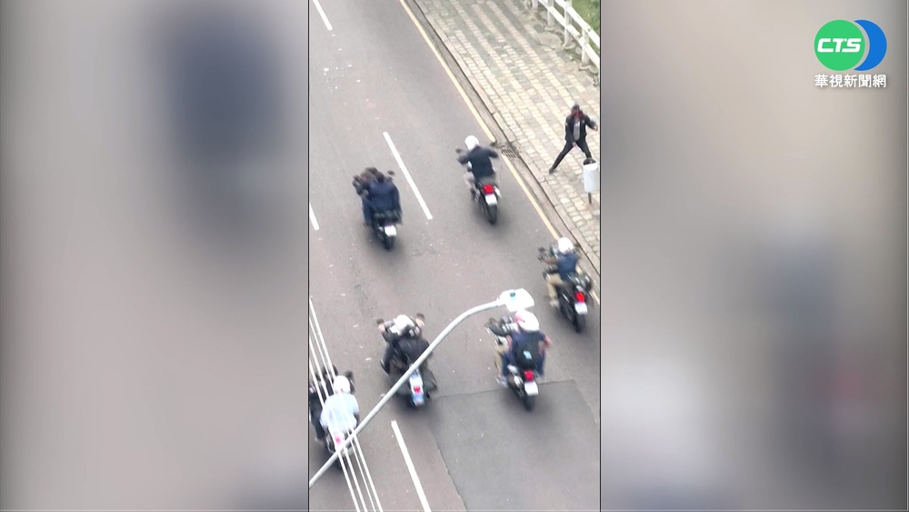 巴西總統拚連任造勢 遭不明物體攻擊