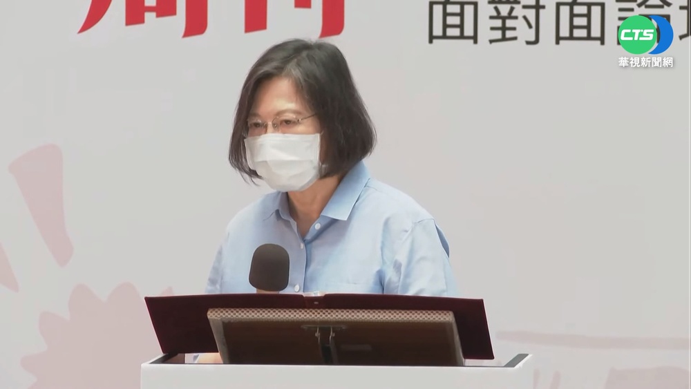 宣傳"18歲公民權"投票 總統與高中生面對面