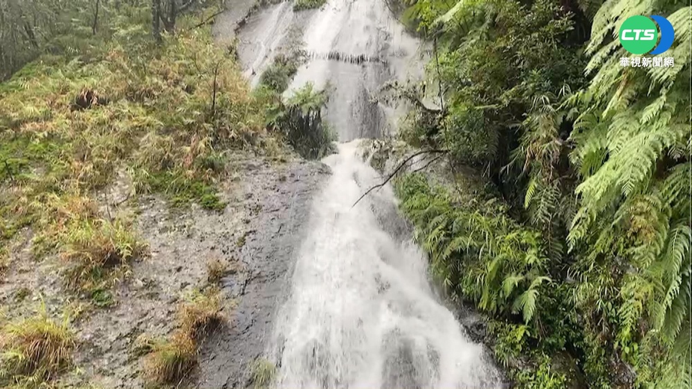 軒嵐諾"增強又長胖" 逾百條土石流紅.黃警戒
