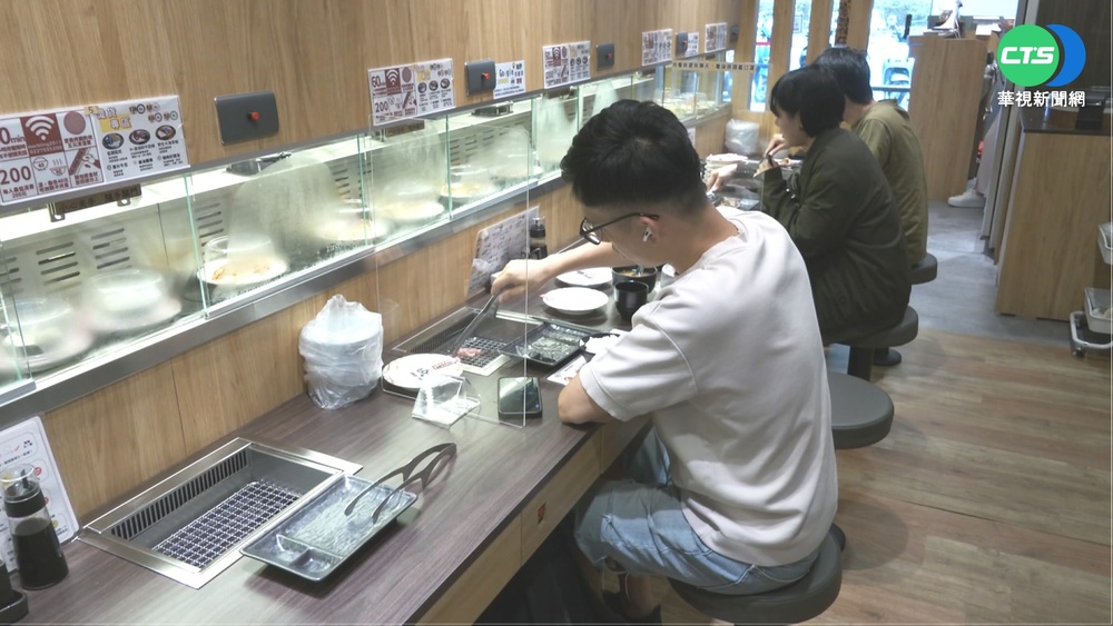 迴轉燒肉PK套餐燒肉 搶中秋節獨食商機