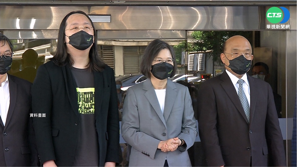 數位部約聘雇員膨脹三倍? 遭疑"豢養網軍"