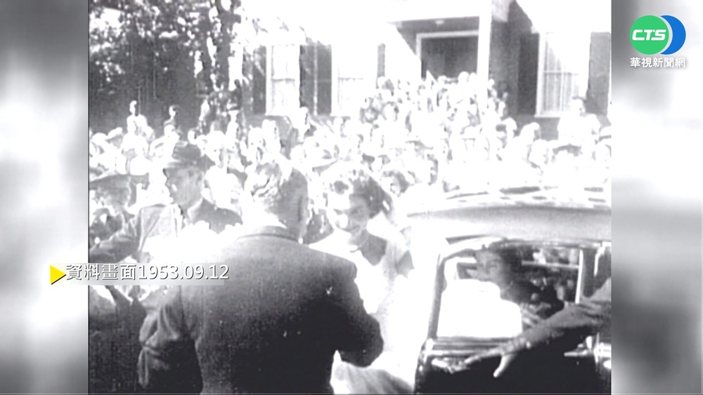 約翰甘迺迪與賈桂琳 於"羅德島"結婚