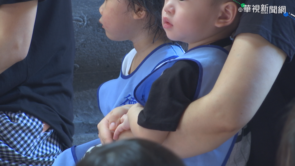 婆婆亂餵小孩吃零食不聽勸 網友深有同感：直接爆氣