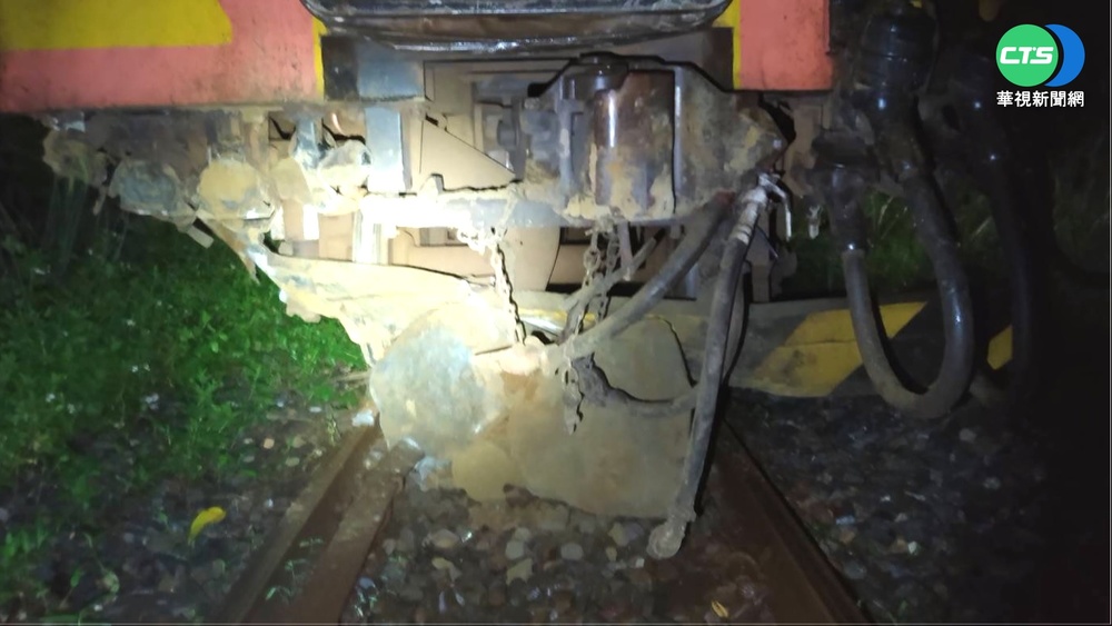 坍方不斷! 平溪線復駛又遇落石 全線暫停營運