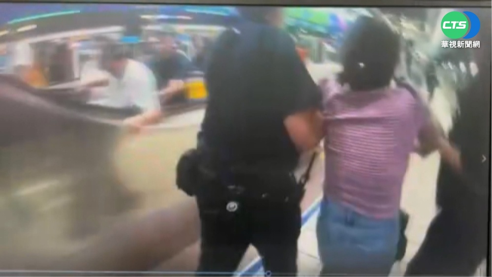 女搭北捷拒戴口罩 遭捷運警察強制帶離