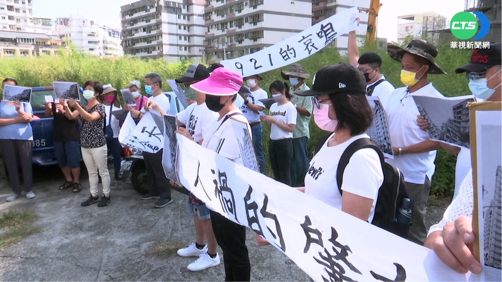 921社區全倒 太平受災戶泣訴23年重建無下文