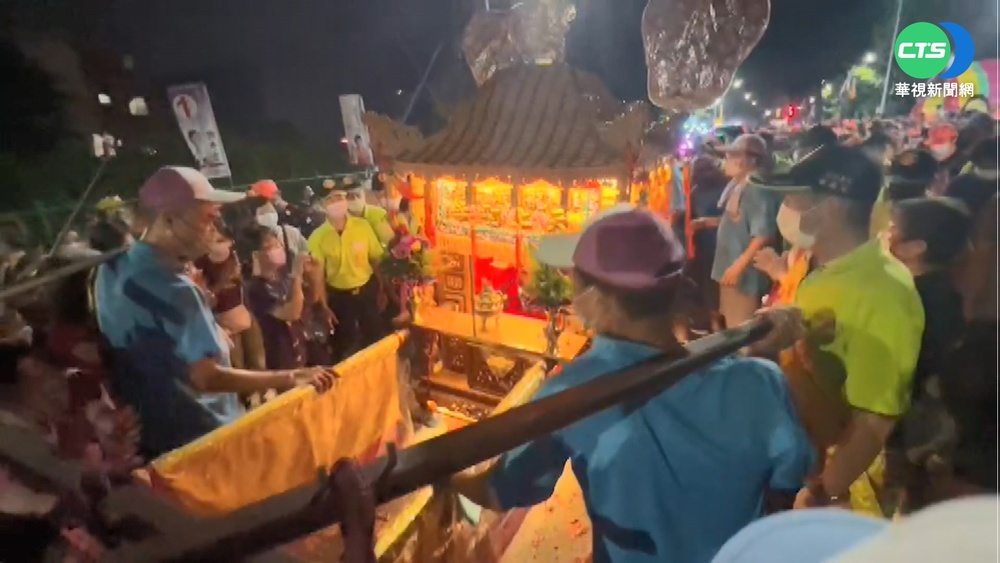 白沙屯媽祖鳳山遶境 駐駕廟宇開放"通宵"參拜