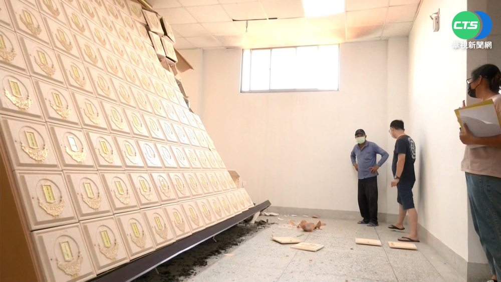 鹿野納骨塔櫃子倒塌 800骨灰罈碎滿地