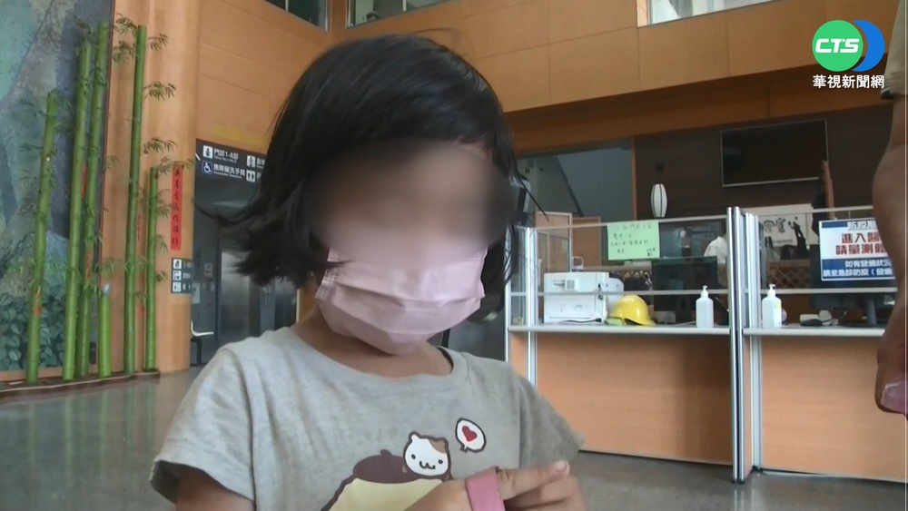 超商倒塌母肉身護女 母肋骨骨折 女童皮肉傷