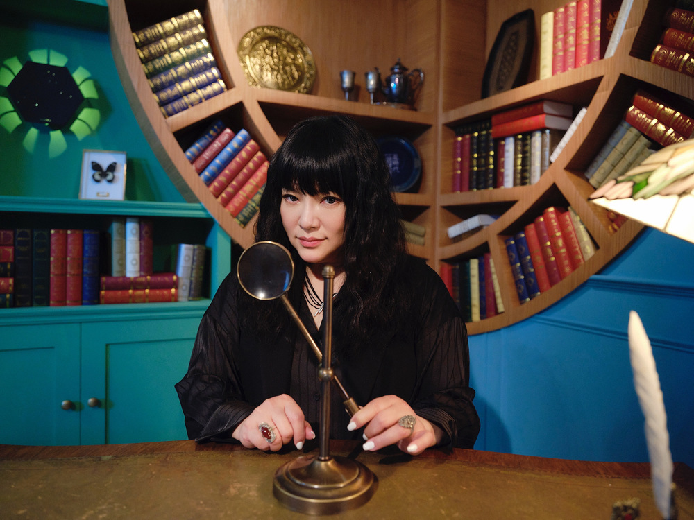 唐綺陽「火星雙子」談學歷事件 留言區遭網友互罵洗板