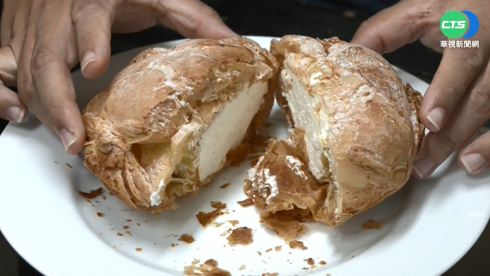 "吃"驚! 巨無霸泡芙比手掌大.燒賣肉餡多