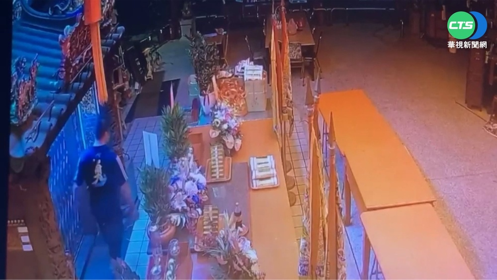 宮廟活動口角糾紛?! 男丟信號彈燒土地公廟