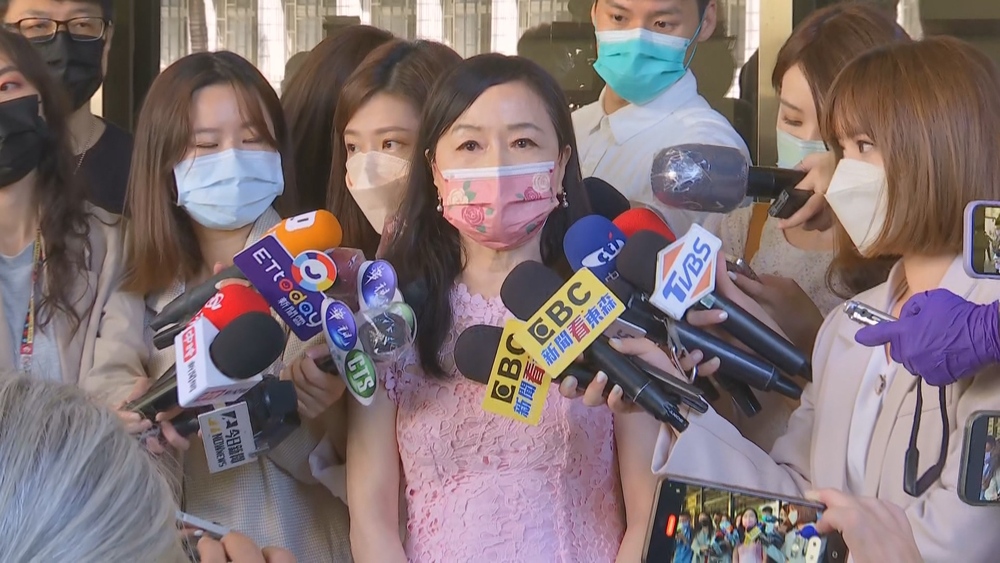 酸周玉蔻要被告才道歉 徐巧芯：NCC=Need COCO