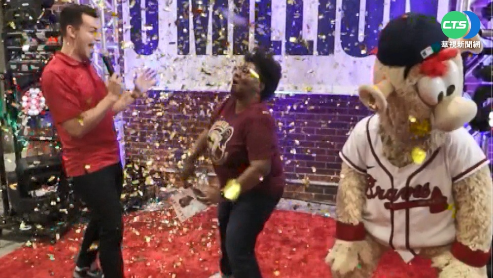 勇士第3百萬位球迷 幸運兒反應"超浮誇"