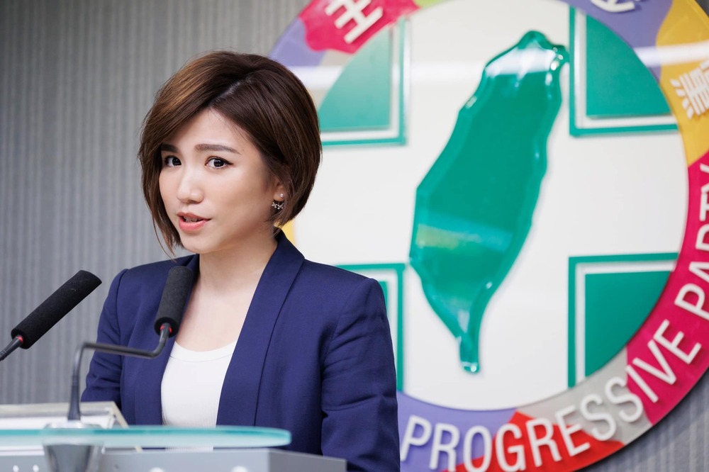 高虹安論文被揭「4大謊 」民進黨批民眾黨：轉移焦點護航