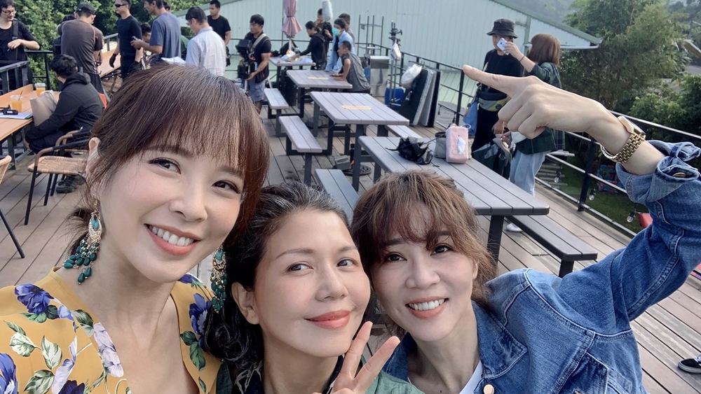 金鐘57最佳人氣獎票選初選最後倒數! 《俗女2》大小嘉玲謝盈萱、吳以涵臉書催票