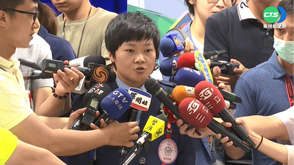 國慶空中飛行預演 女性飛官成亮點