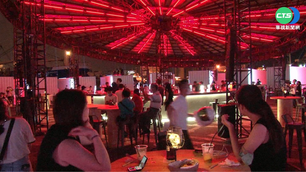 台灣設計展高雄登場! "貨櫃中島"光束吸睛