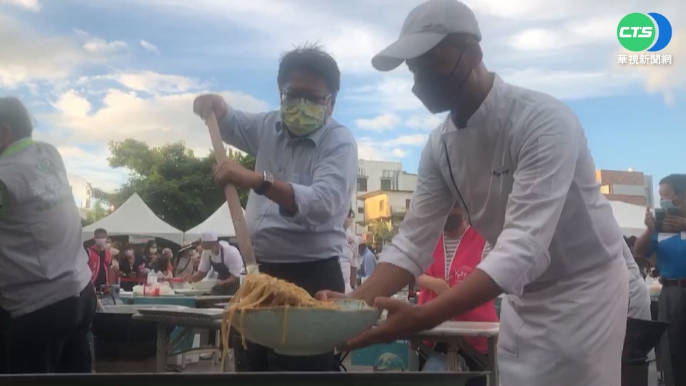 屏東粄條文化節! 36鍋同時開火比拚 香味四溢