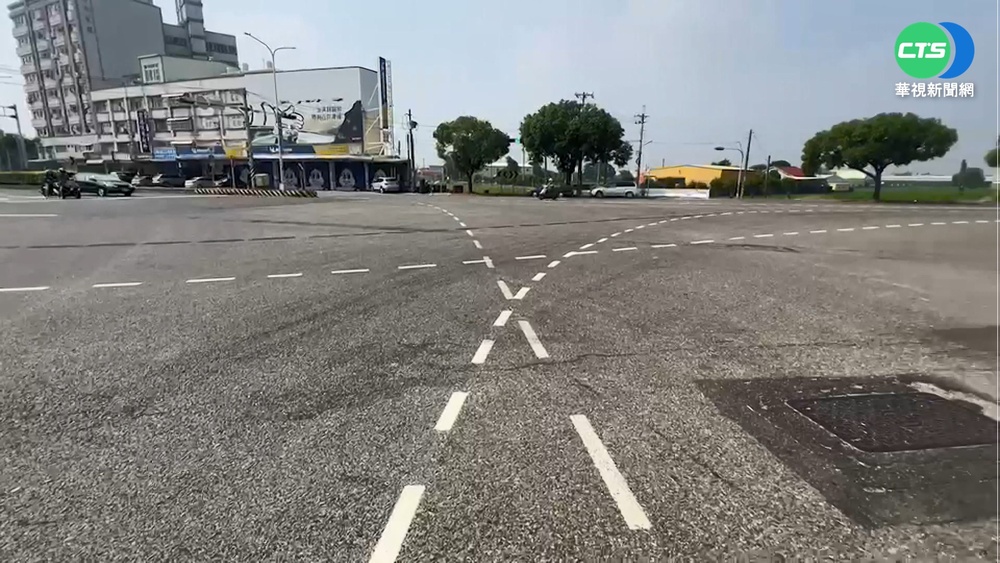 標線重劃"竟變S型" 駕駛人怨:危險又難開