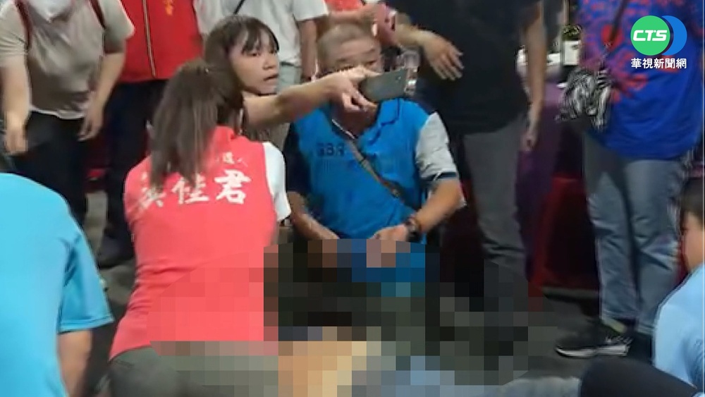 餐會民眾失去意識 "最美里長"洪佳君CPR救人!