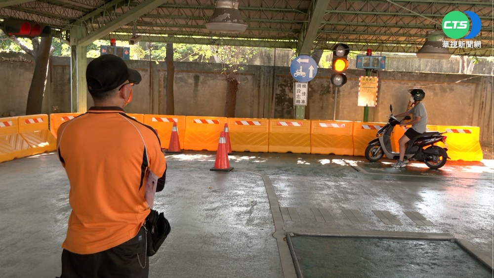 交通死亡率增! 機車考照不排除增加上課.路考