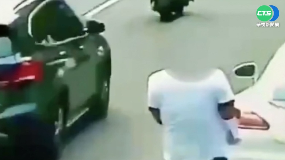 文山區國小旁傳槍響 建設老闆大腿連挨兩槍