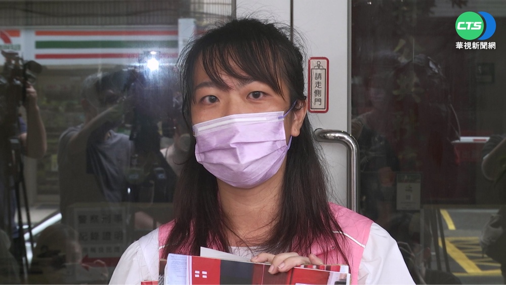 議員候選人張文潔遭恐嚇 住家遭潑稀飯.放炮