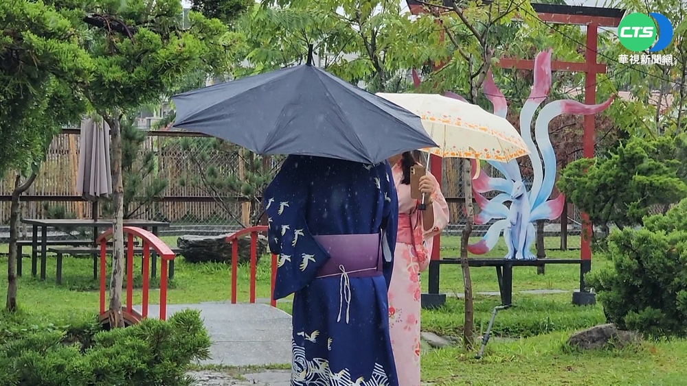 細雨不減連假出遊興致! 宜花觀光景點湧人潮