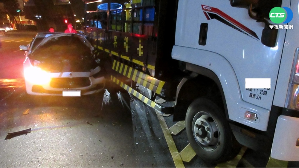 稱恍神撞貨車肇逃 瑪莎拉蒂駕駛8小時後到案