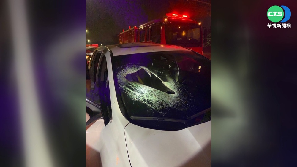 國道飛來鐵塊! 女副駕遭砸中頭部重傷昏迷