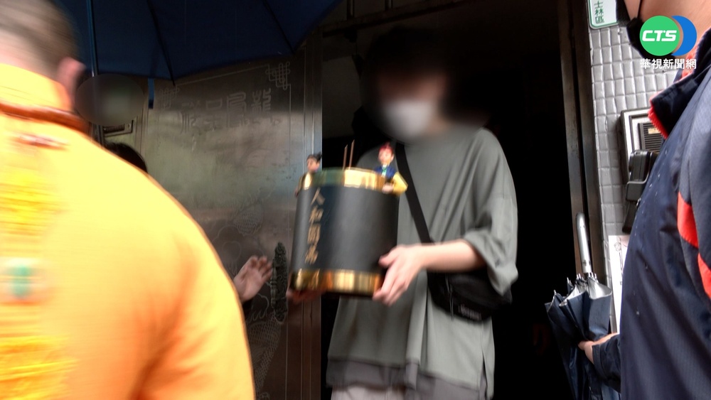 "姊姊回家了" 馬國女大生家屬悲慟招魂