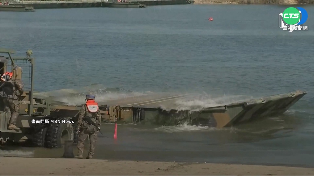 美韓聯合軍演 模擬渡漢江痛擊北韓入侵者