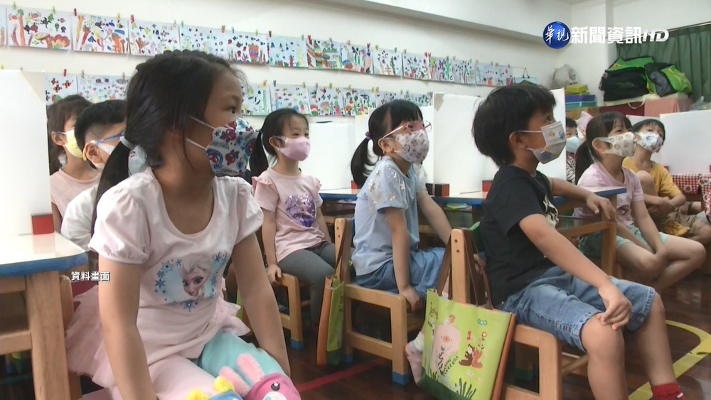 行政院拍板! 明年起育兒.托育補貼"不排富"