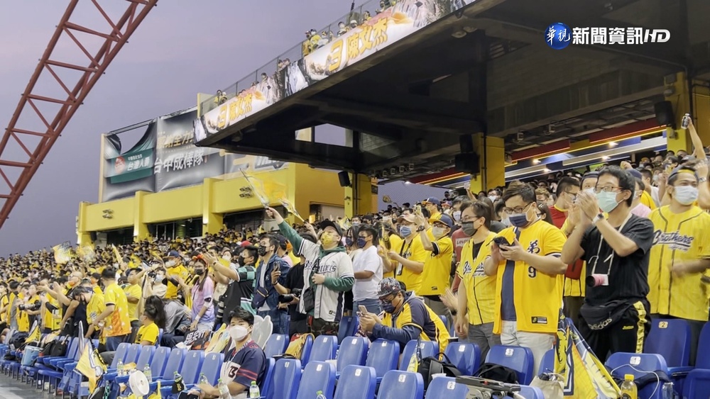 季後賽首見"龍象大戰" "百萬象迷"塞滿洲際!