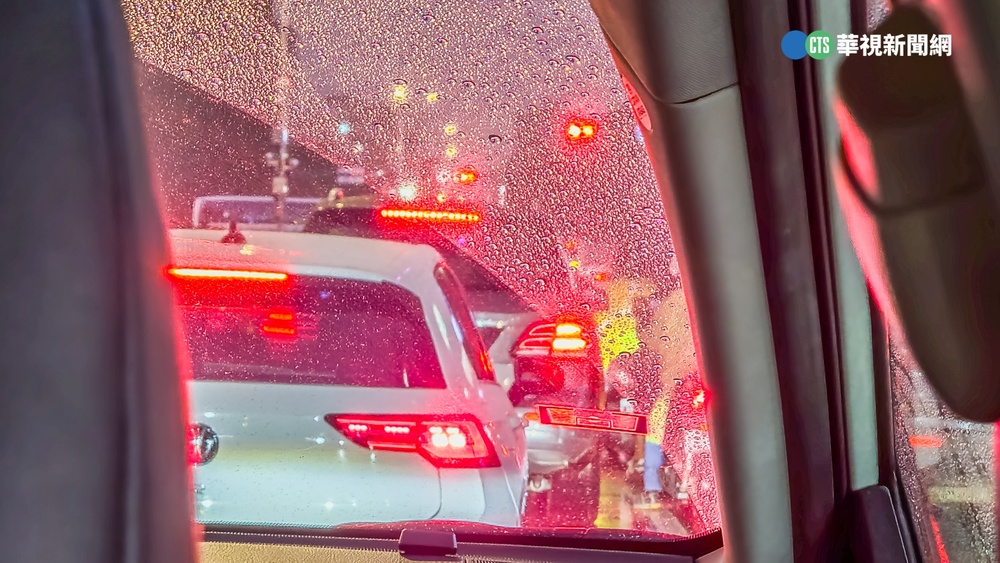 今晚起東北季風再增強 環境水氣多、北東持續有雨