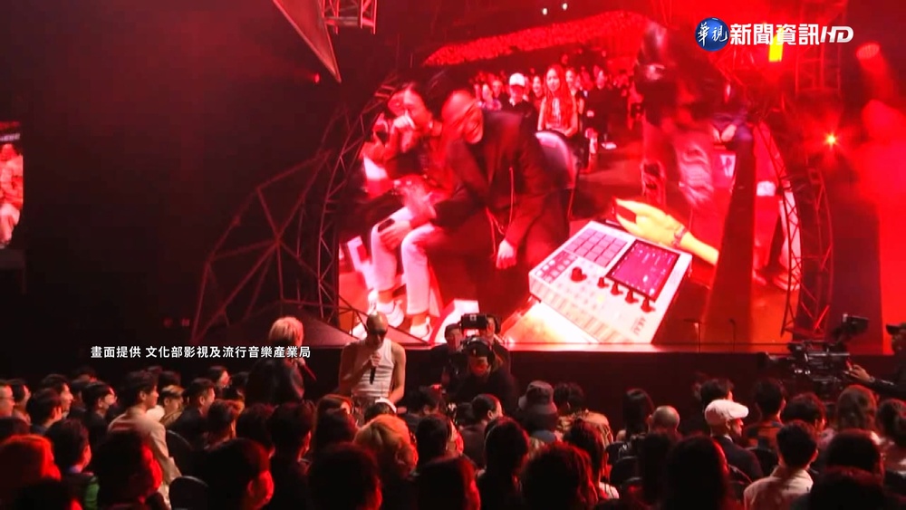 金音獎昨晚揭曉 ØZI.黃宣搭檔演出掀高潮