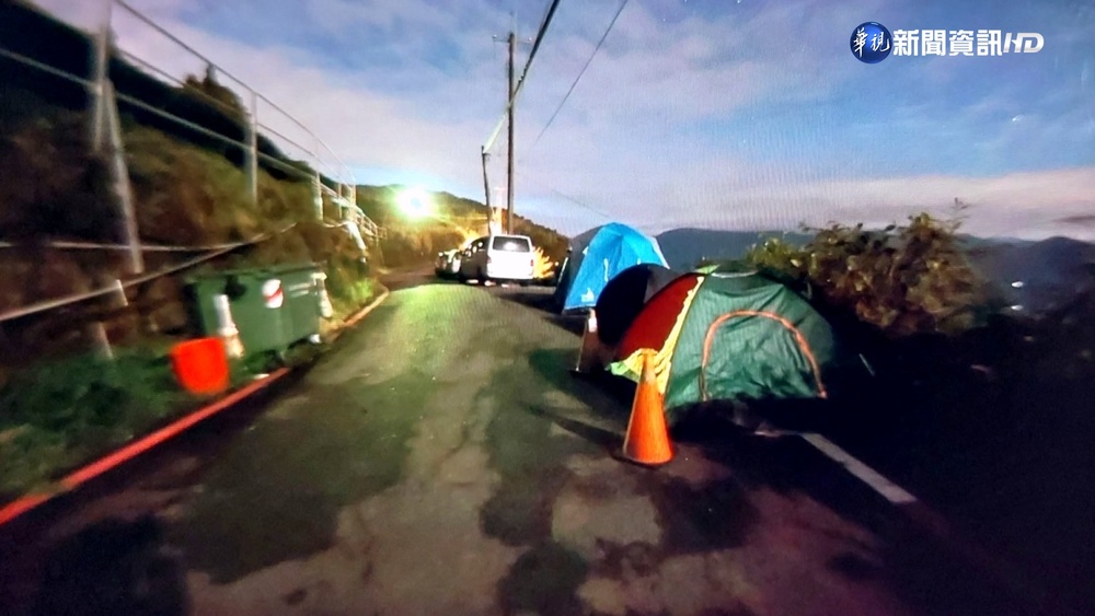 阿里山琉璃光吸引人潮 爆違停紮營堆垃圾