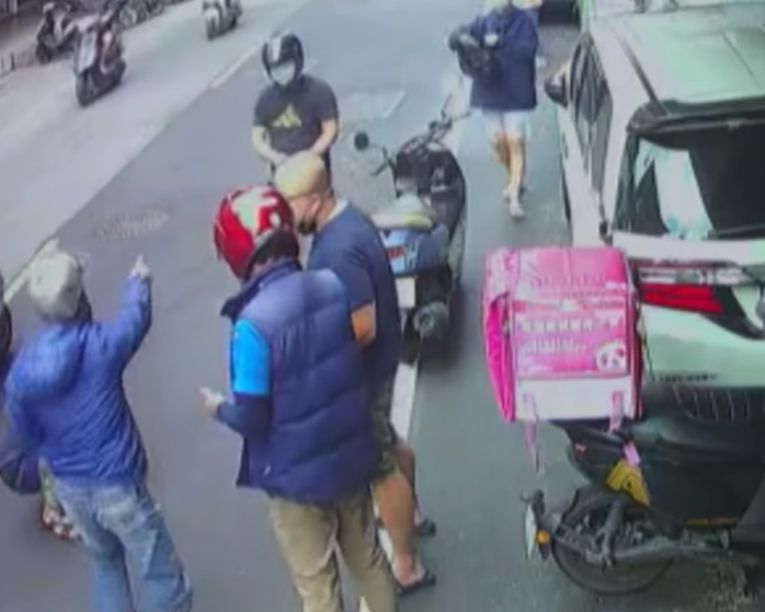 圖片翻攝自 臉書社團「爆料公社」