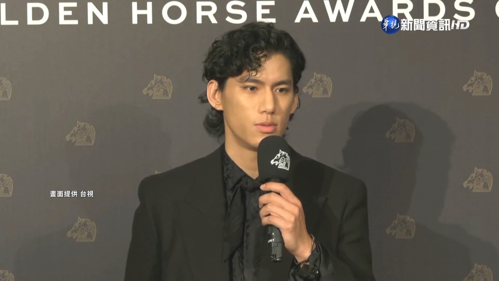 23歲朱軒洋奪金馬男配角 "臭臉"領獎遭批