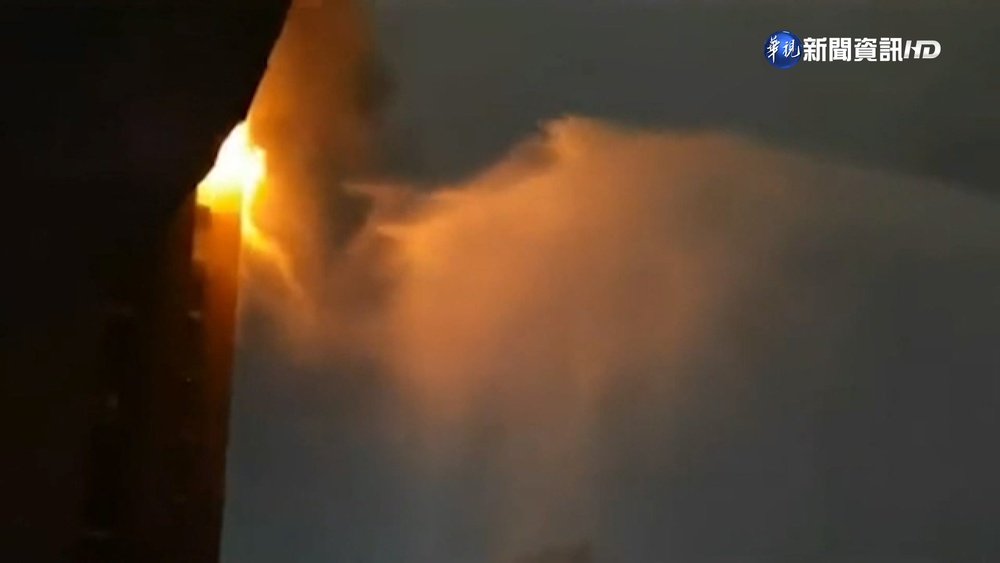 烏魯木齊火警10人喪命 疑因過度防疫阻救災