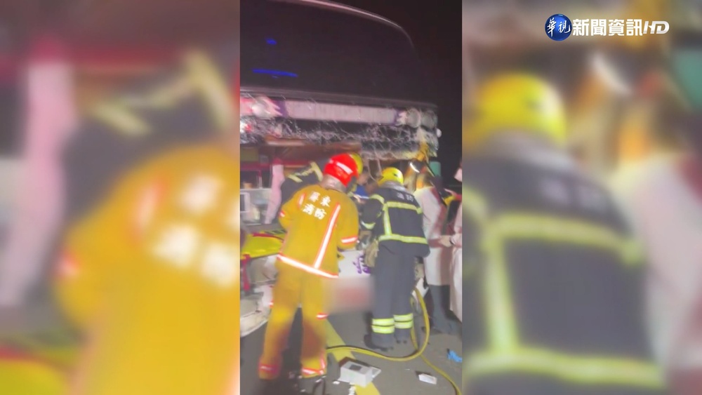 國3南下394K遊覽車擦撞貨車 幸23乘客無大礙