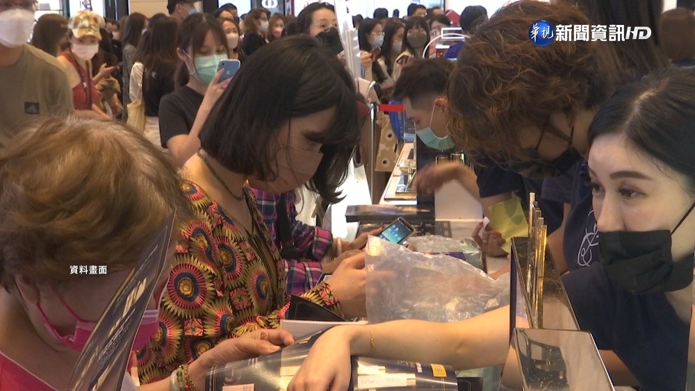 周年慶迎脫罩商機 新竹知名百貨首日破5億