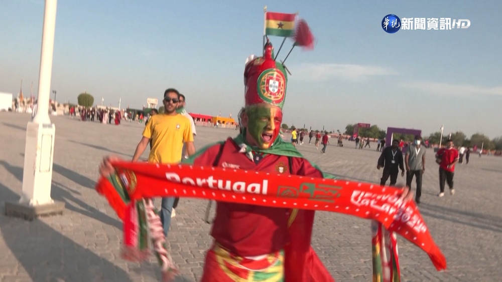 世足活力四射! 場邊球迷創意十足打扮吸睛