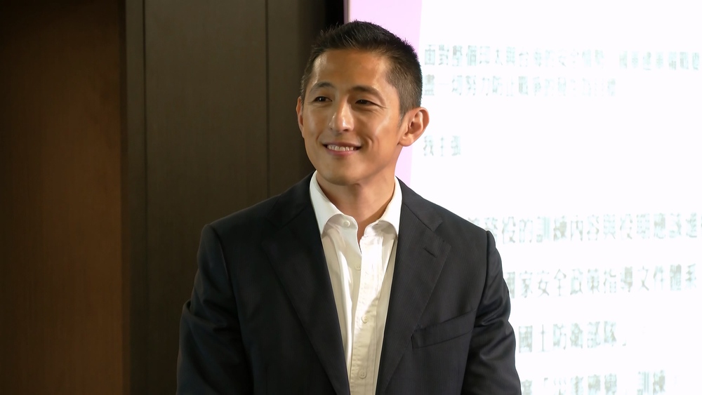 吳怡農回歸國安專業、支持義務役役期延長 政見發表拋4主張