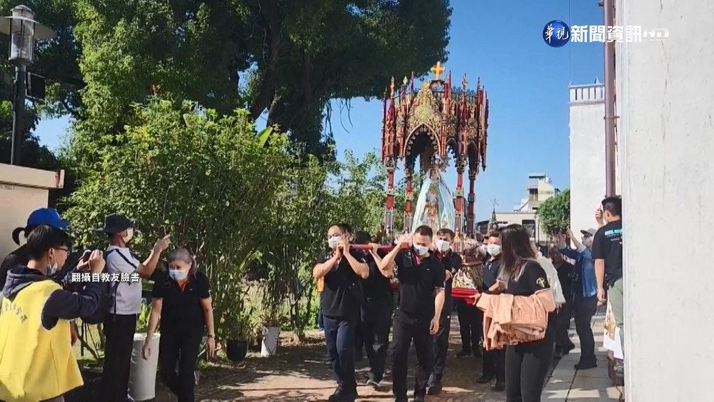 歡慶佳節! 飄雪"光之塔"成全台最大耶誕禮物