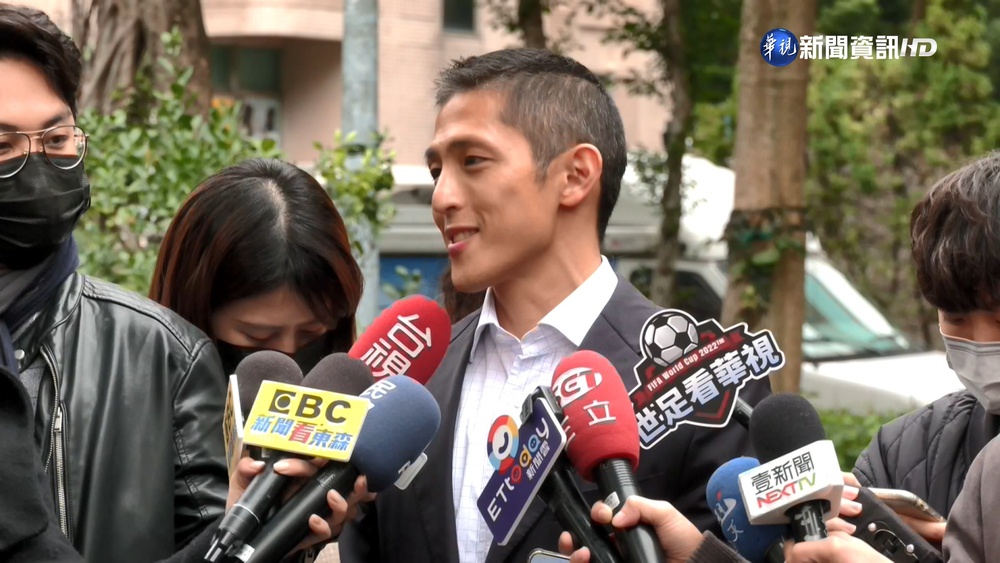 "兵役制度"掀熱議 吳怡農特戰帥照再被翻出