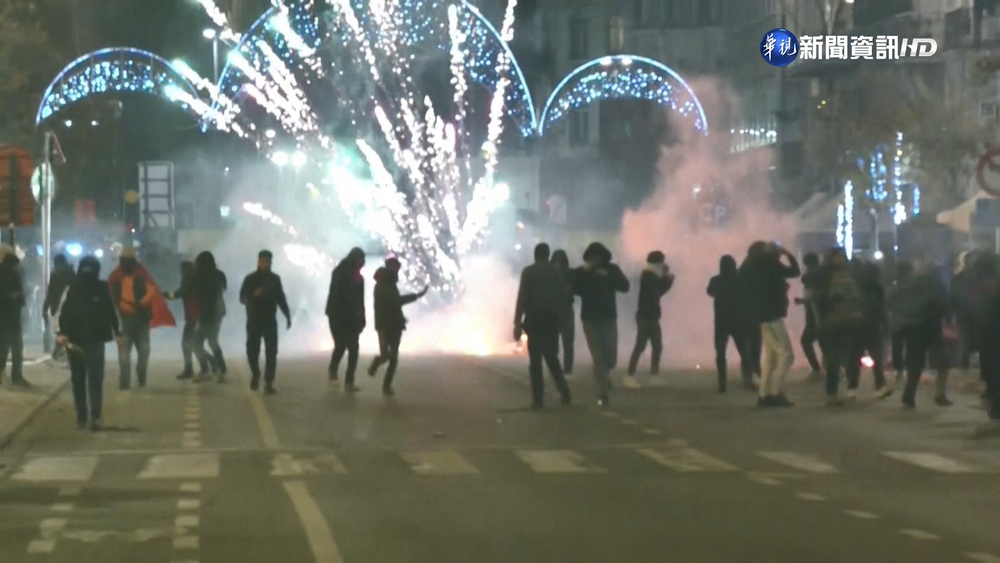 不滿摩洛哥隊輸球 上百球迷比利時鬧事